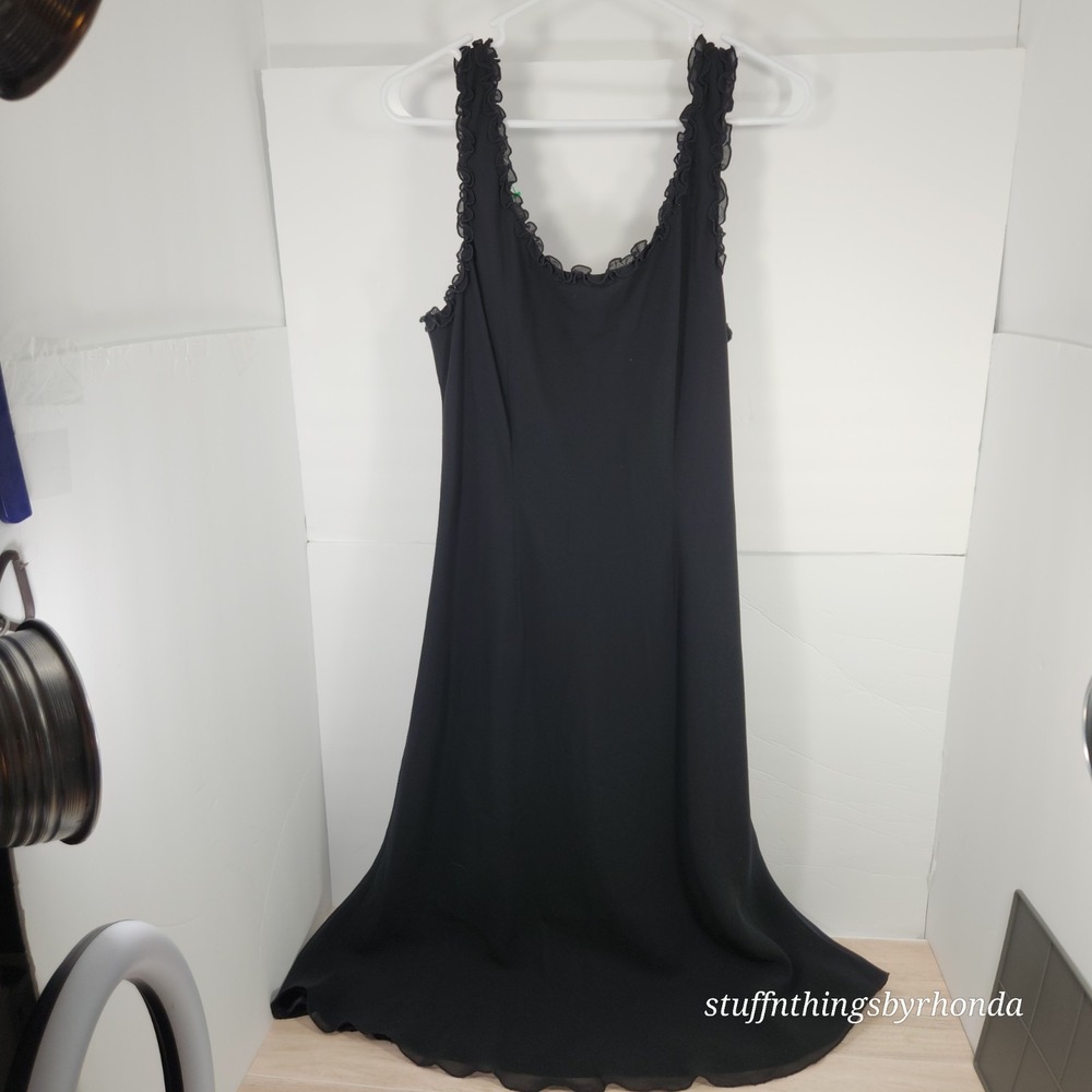 Liz Claiborne Little Black Dress‎ Sleeveless Fully Lined Black Size 12 - Picture 3 of 10